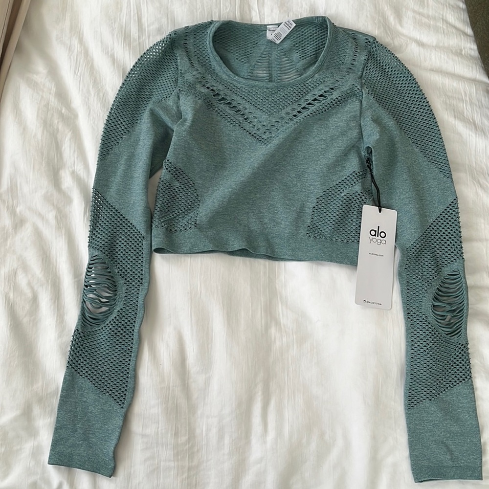 Alo Siren Long Sleeve Brand New